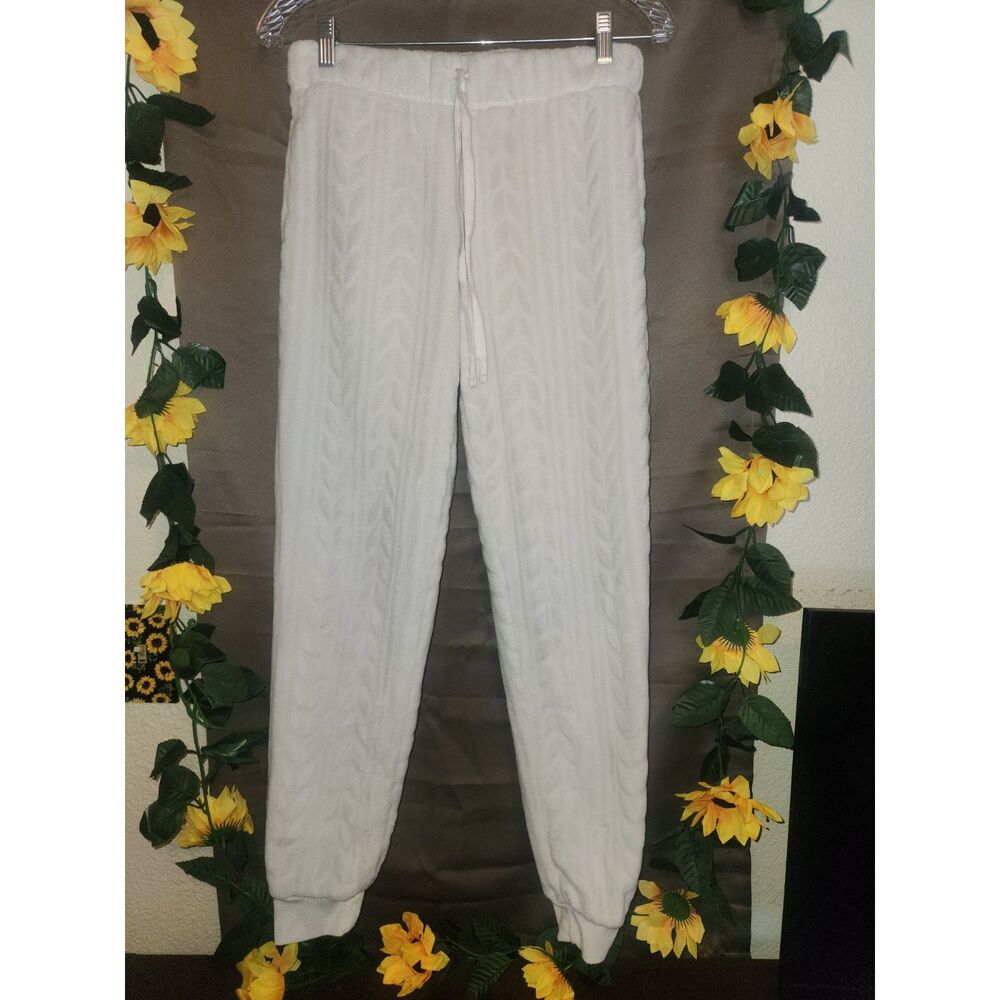 Joyspun Women's Cable Knit Embossed Plush Fleece Pajama Jogger Pants White XS